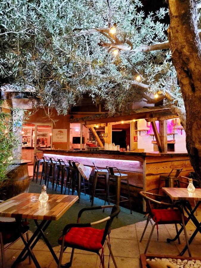 Les Chalets Du Relais D'Aguilar Tuchan Εξωτερικό φωτογραφία